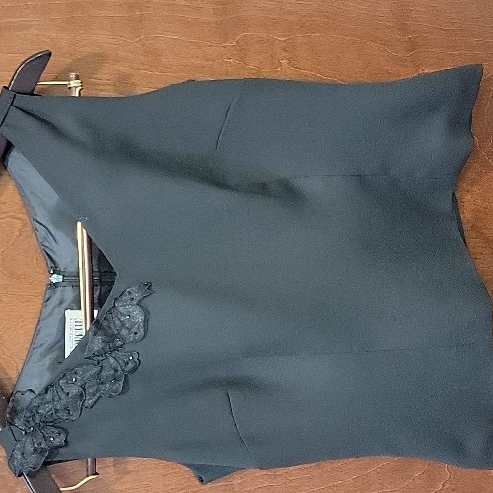 Depeche Mode sleevelessbutterfly accent top size 10